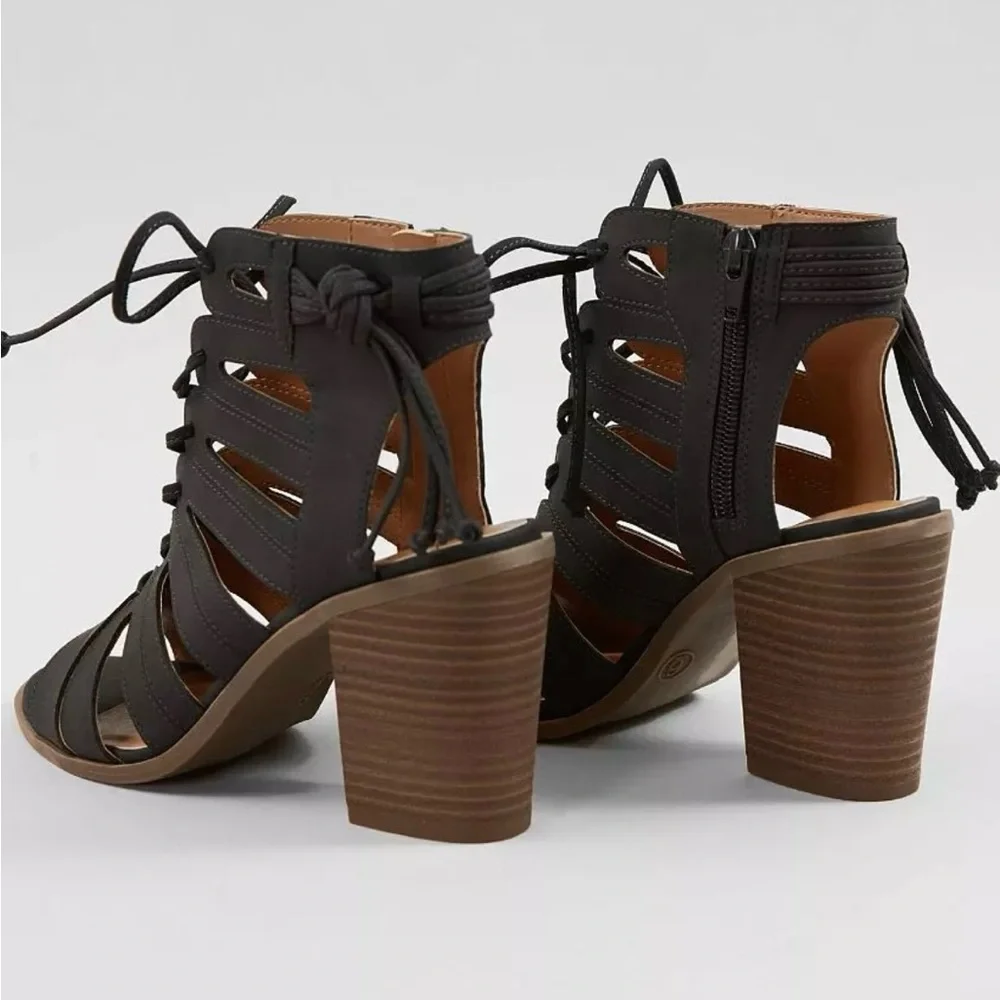 Farylrobin Libby Heeled Sandal - Size 10
New with tags - Picture 3 of 4